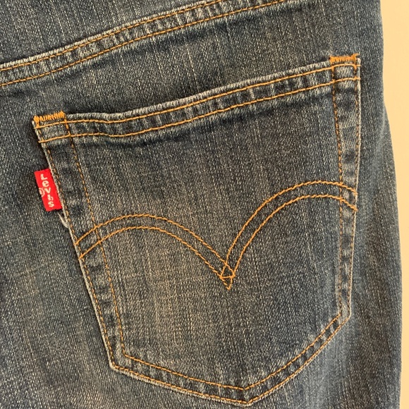 Levi’s Boyfriend Jeans - Picture 4 of 7